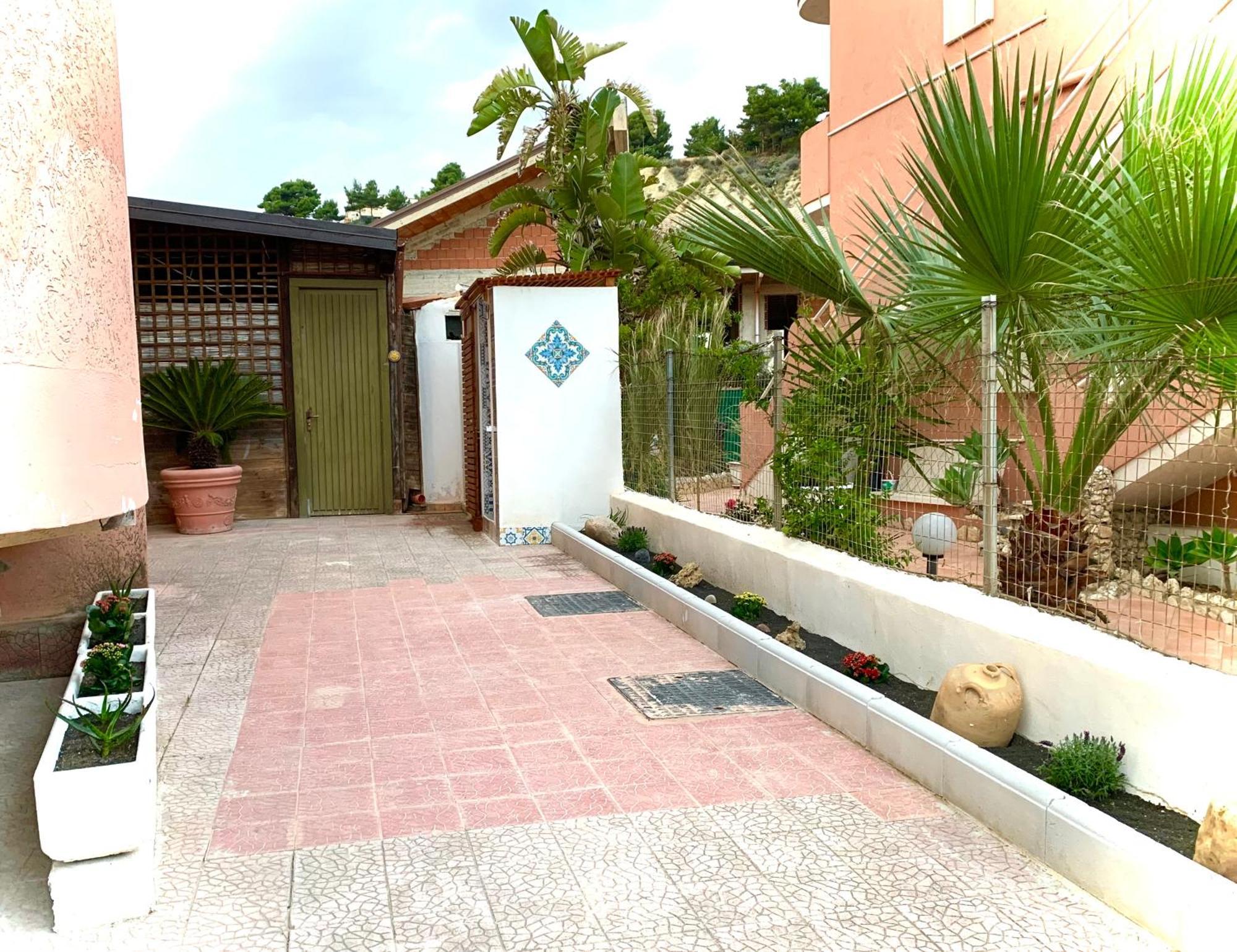 Villa Andromeda Apartments Realmonte Exterior photo